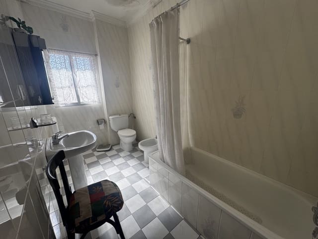 4 soverom Hus til salgs i Olvera - € 85 000 (Ref: 9749284)