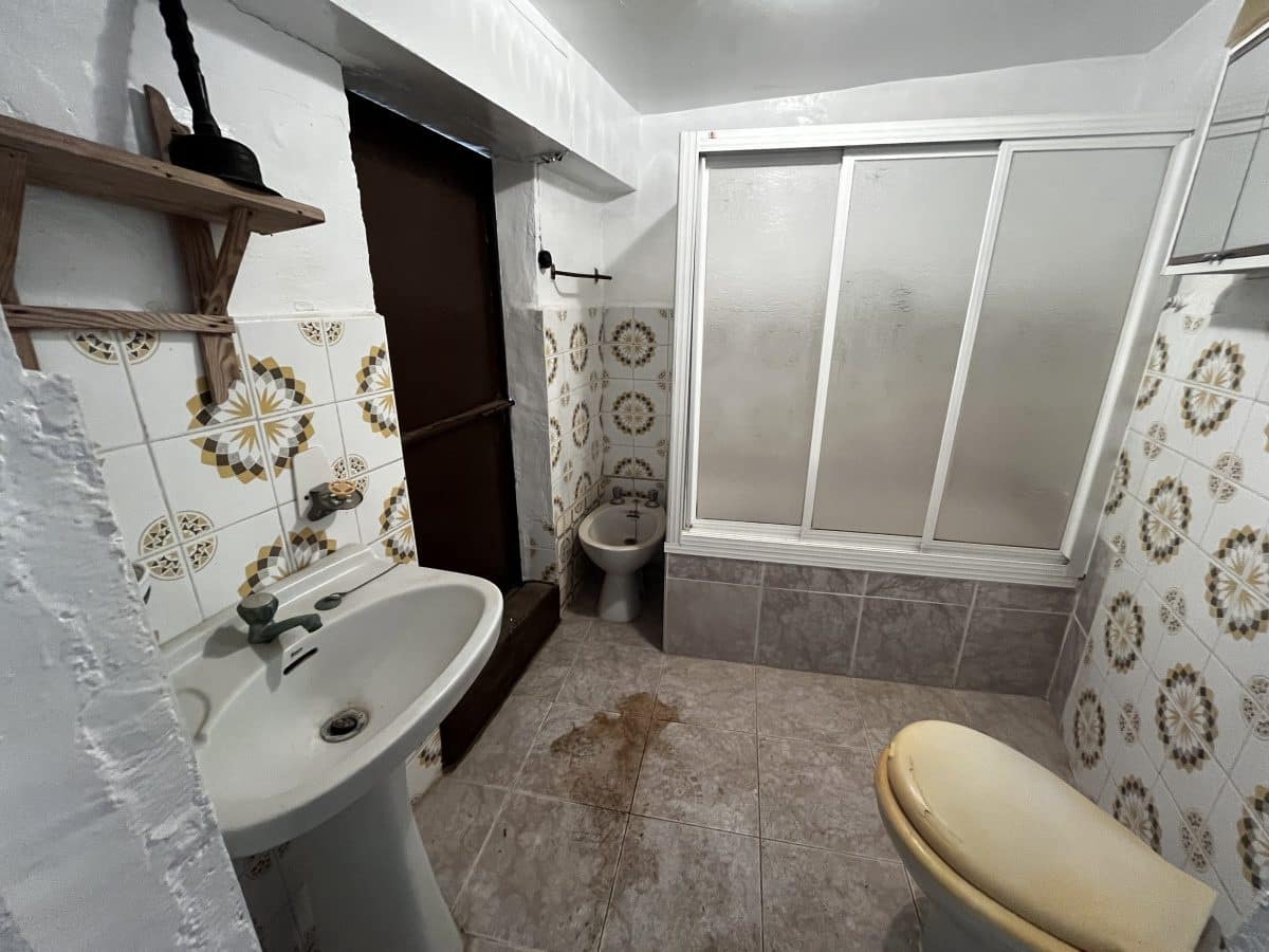 2 bedroom Townhouse for sale in Torre-Alhaquime - € 39,950 (Ref: 9753490)