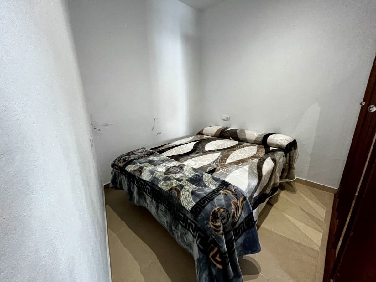 2 quarto Casa em Banda para venda em Olvera - 83 000 € (Ref: 9805396)