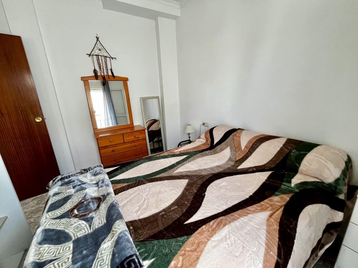 2 quarto Casa em Banda para venda em Olvera - 83 000 € (Ref: 9805396)