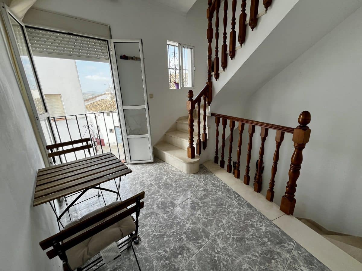 2 quarto Casa em Banda para venda em Olvera - 83 000 € (Ref: 9805396)