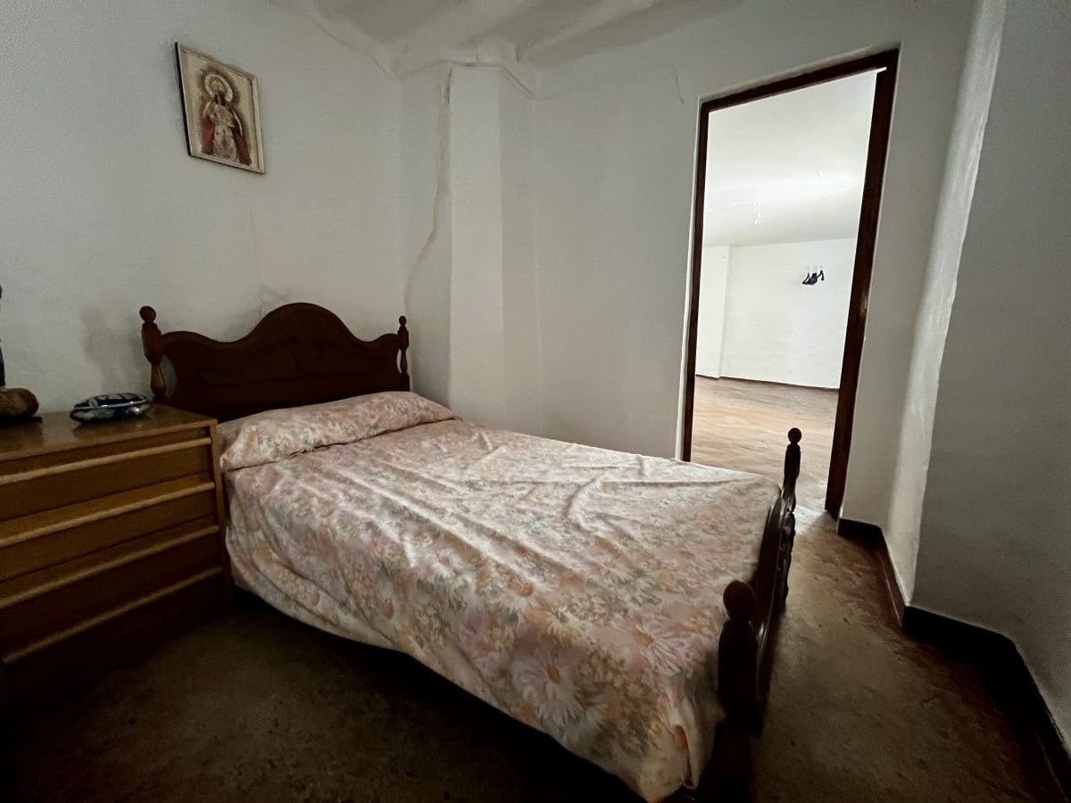 4 makuuhuone Omakotitalo myytävänä paikassa Olvera - 102 000 € (Ref: 9823855)