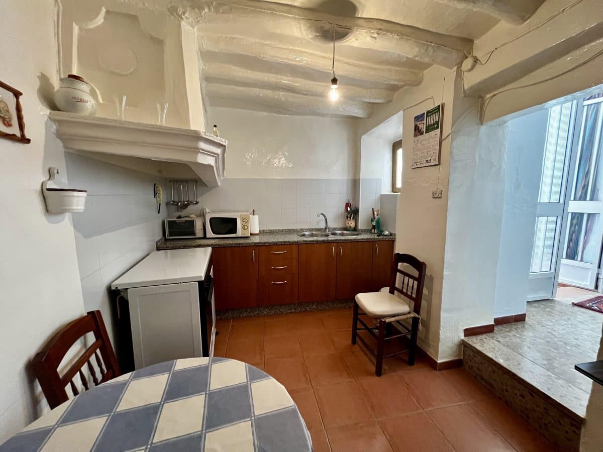 4 makuuhuone Omakotitalo myytävänä paikassa Olvera - 102 000 € (Ref: 9823855)