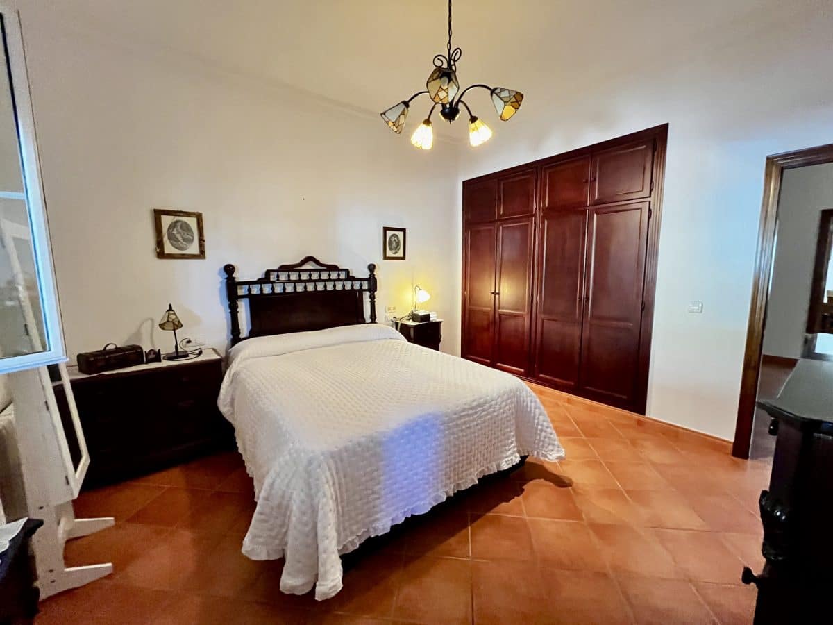 6 slaapkamer Finca/Landhuis te koop in Torre-Alhaquime met zwembad - € 750.000 (Ref: 9867651)