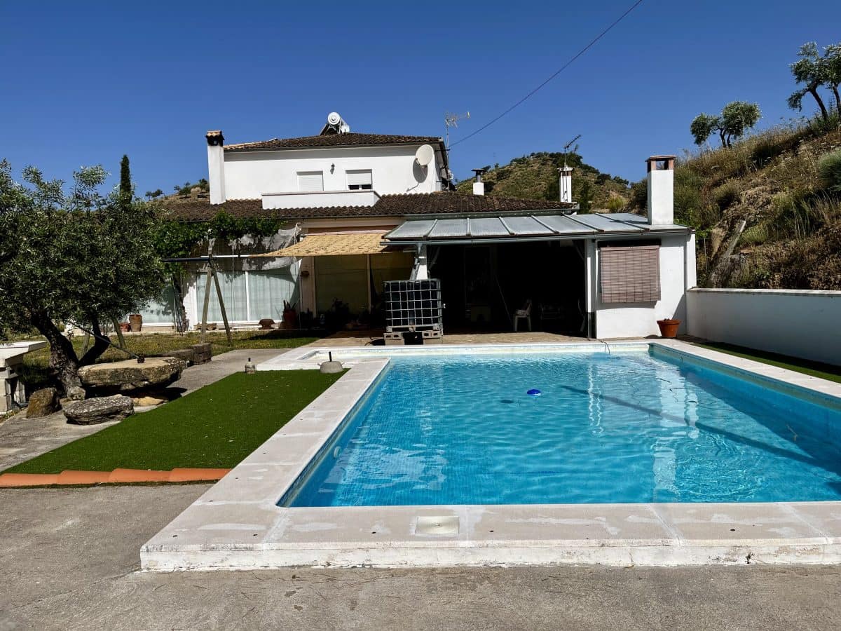 6 slaapkamer Finca/Landhuis te koop in Torre-Alhaquime met zwembad - € 750.000 (Ref: 9867651)