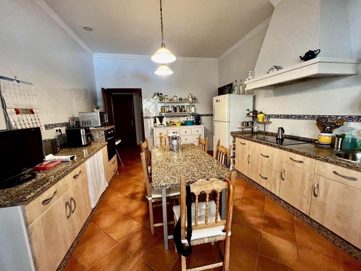 6 slaapkamer Finca/Landhuis te koop in Torre-Alhaquime met zwembad - € 750.000 (Ref: 9867651)