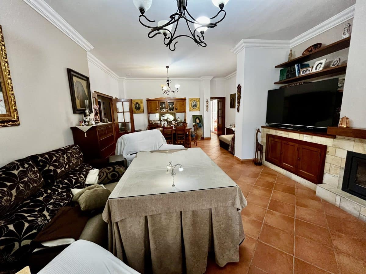6 slaapkamer Finca/Landhuis te koop in Torre-Alhaquime met zwembad - € 750.000 (Ref: 9867651)