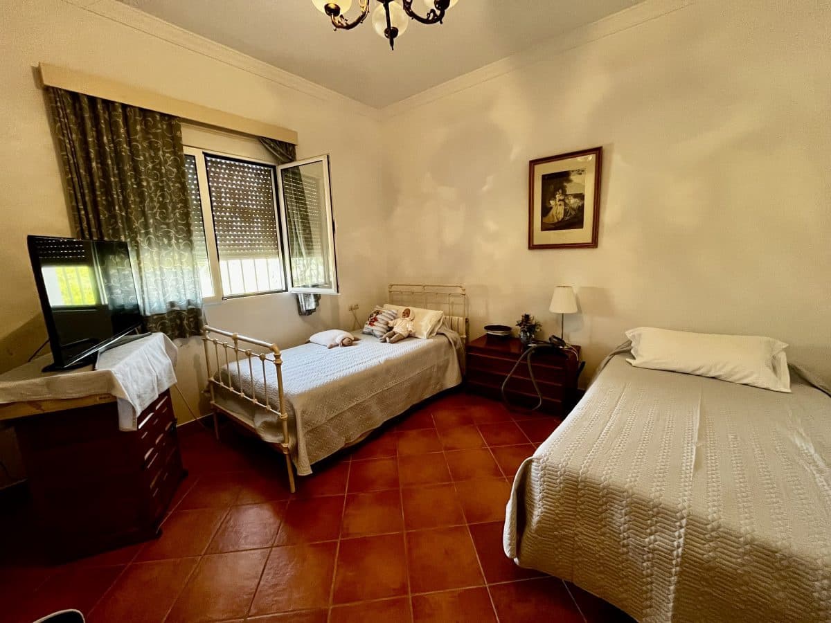 6 slaapkamer Finca/Landhuis te koop in Torre-Alhaquime met zwembad - € 750.000 (Ref: 9867651)