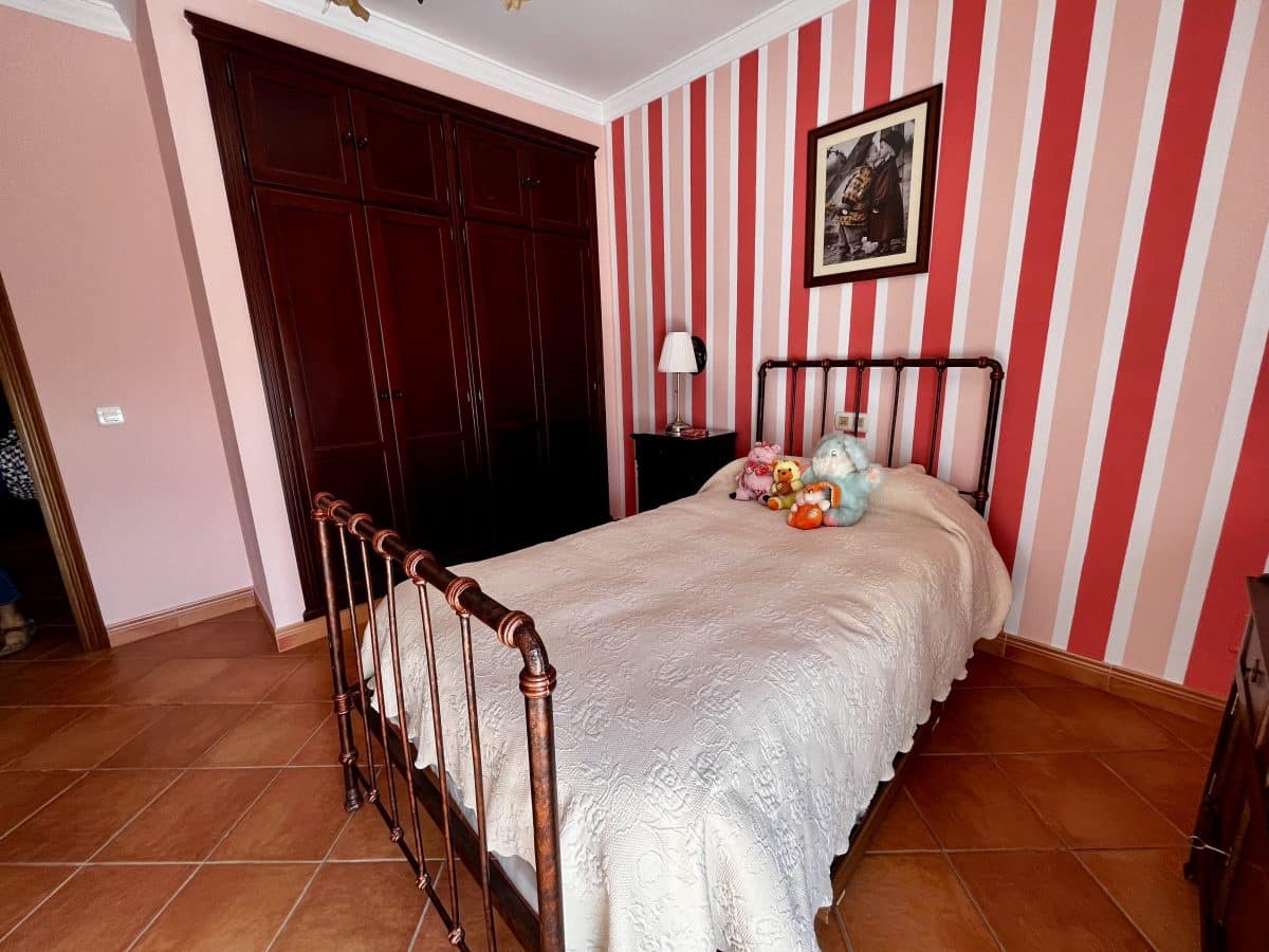 6 slaapkamer Finca/Landhuis te koop in Torre-Alhaquime met zwembad - € 750.000 (Ref: 9867651)