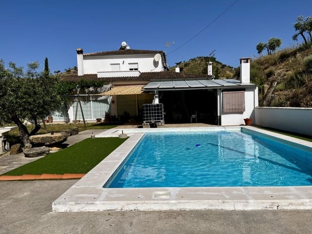 6 slaapkamer Finca/Landhuis te koop in Torre-Alháquime met zwembad - € 750.000 (Ref: 9867651)