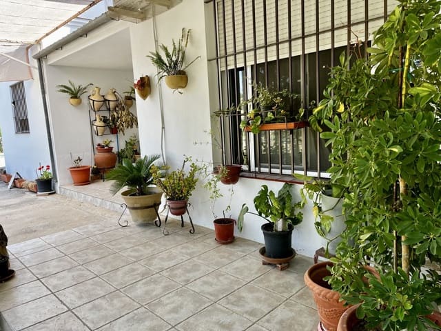 6 slaapkamer Finca/Landhuis te koop in Torre-Alháquime met zwembad - € 750.000 (Ref: 9867651)