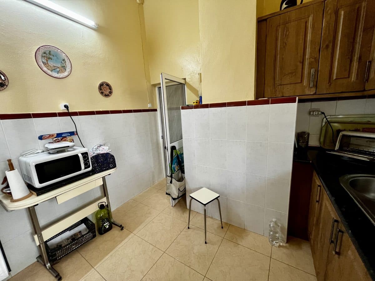Casa de 4 habitaciones en Pruna en venta - 120.000 € (Ref: 9872346)