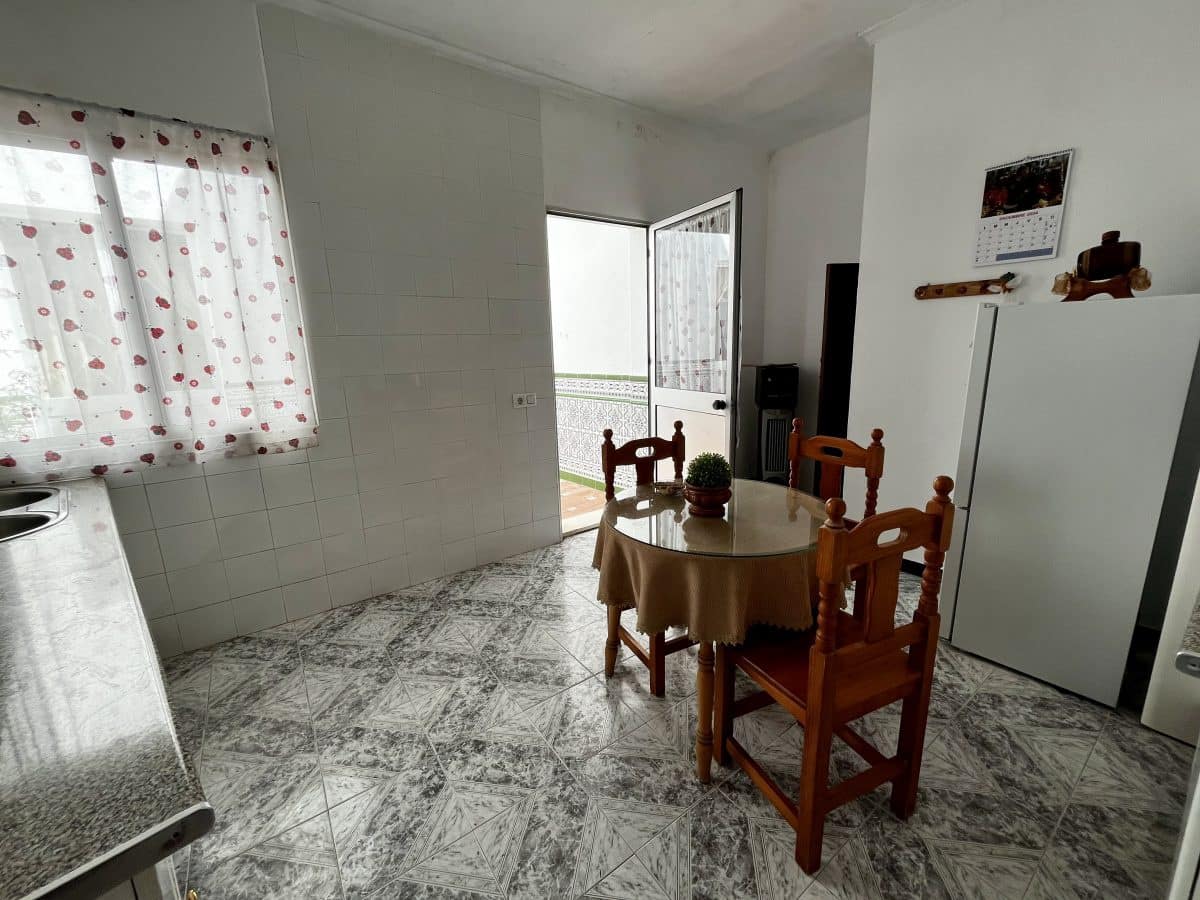 4 soveværelse Byhus til salg i Pruna - € 125.000 (Ref: 9883555)