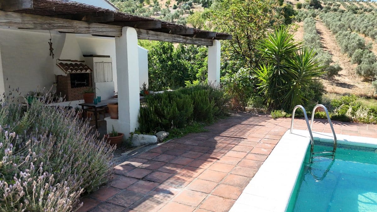 2 bedroom Finca/Country House for sale in Algodonales with pool garage - € 399,995 (Ref: 9905161)