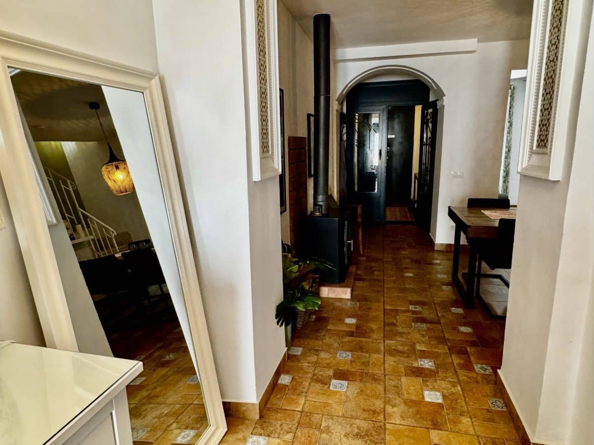 4 makuuhuone Omakotitalo myytävänä paikassa Olvera - 249 995 € (Ref: 9911813)