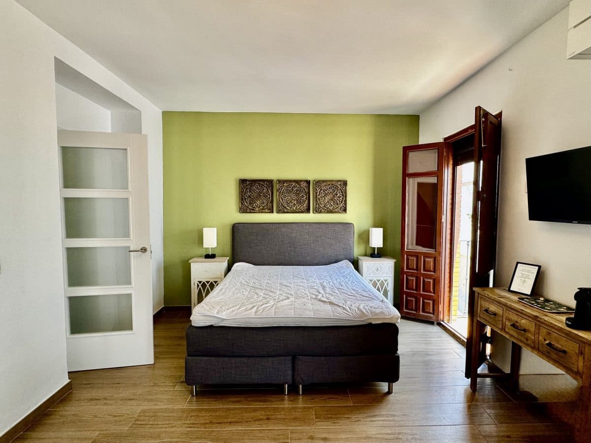 4 makuuhuone Omakotitalo myytävänä paikassa Olvera - 249 995 € (Ref: 9911813)