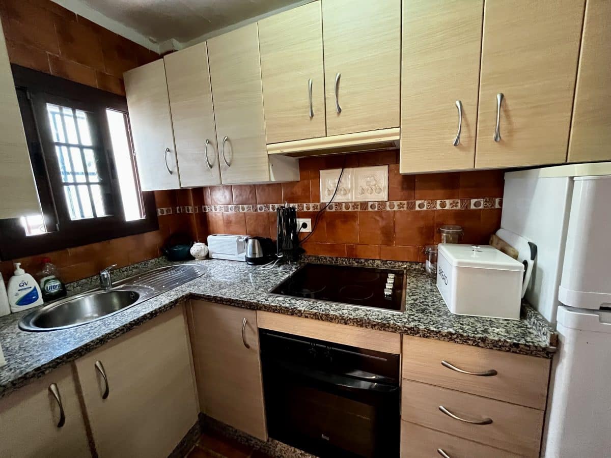 2 slaapkamer Huis te koop in Olvera - € 65.000 (Ref: 9935103)