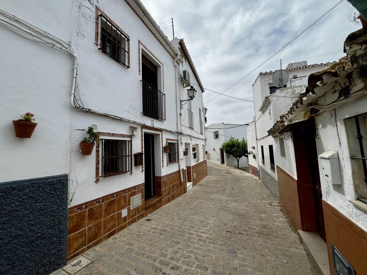 2 slaapkamer Huis te koop in Olvera - € 65.000 (Ref: 9935103)