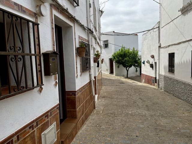 2 slaapkamer Huis te koop in Olvera - € 65.000 (Ref: 9935103)