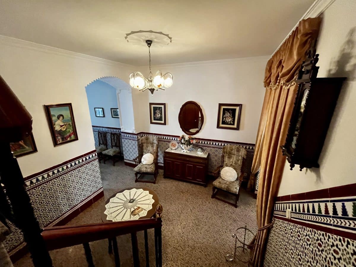 4 bedroom Townhouse for sale in Olvera - € 160,000 (Ref: 9979266)