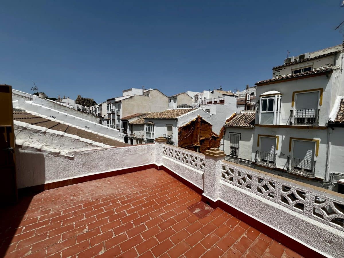 4 bedroom Townhouse for sale in Olvera - € 160,000 (Ref: 9979266)
