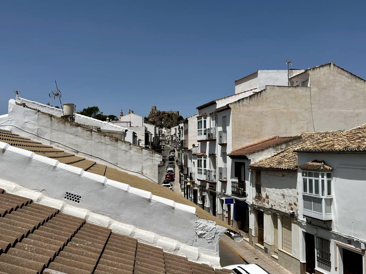 4 bedroom Townhouse for sale in Olvera - € 160,000 (Ref: 9979266)