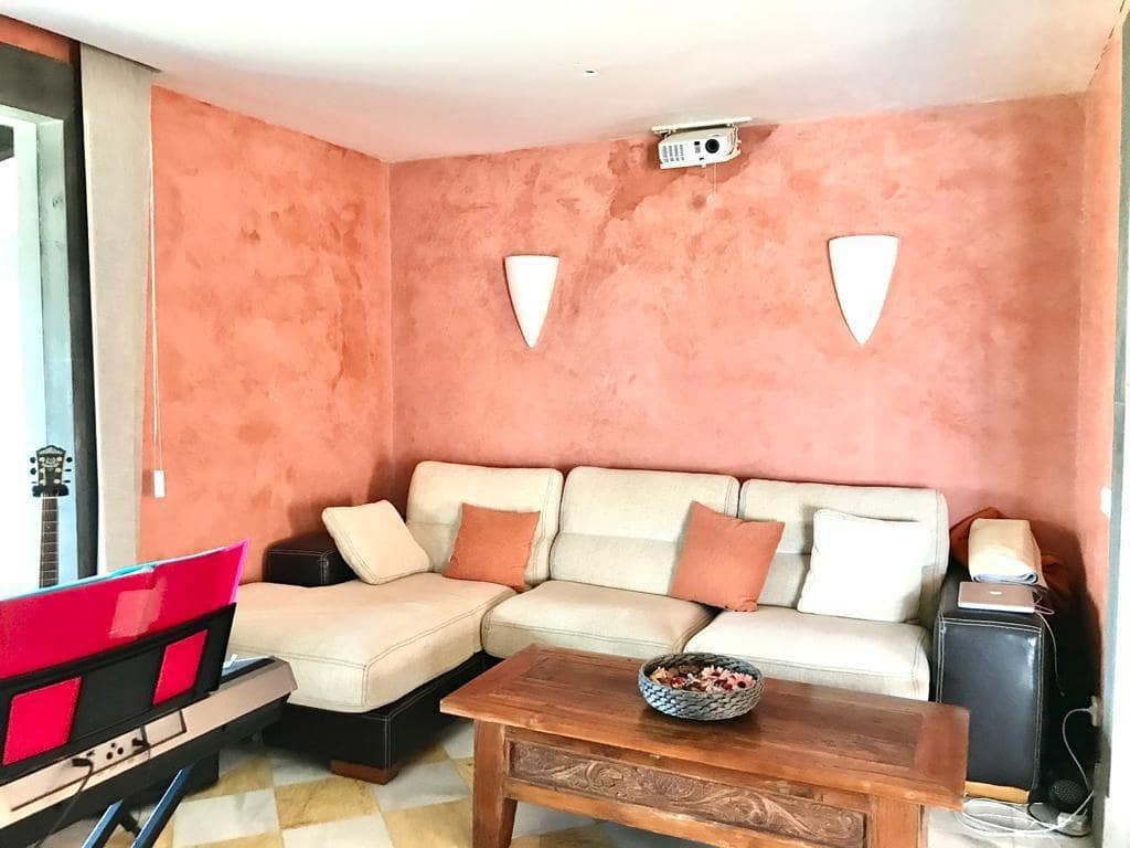 3 soveværelse Villa til salg i Playa Blanca med swimmingpool - € 699.000 (Ref: 7791274)