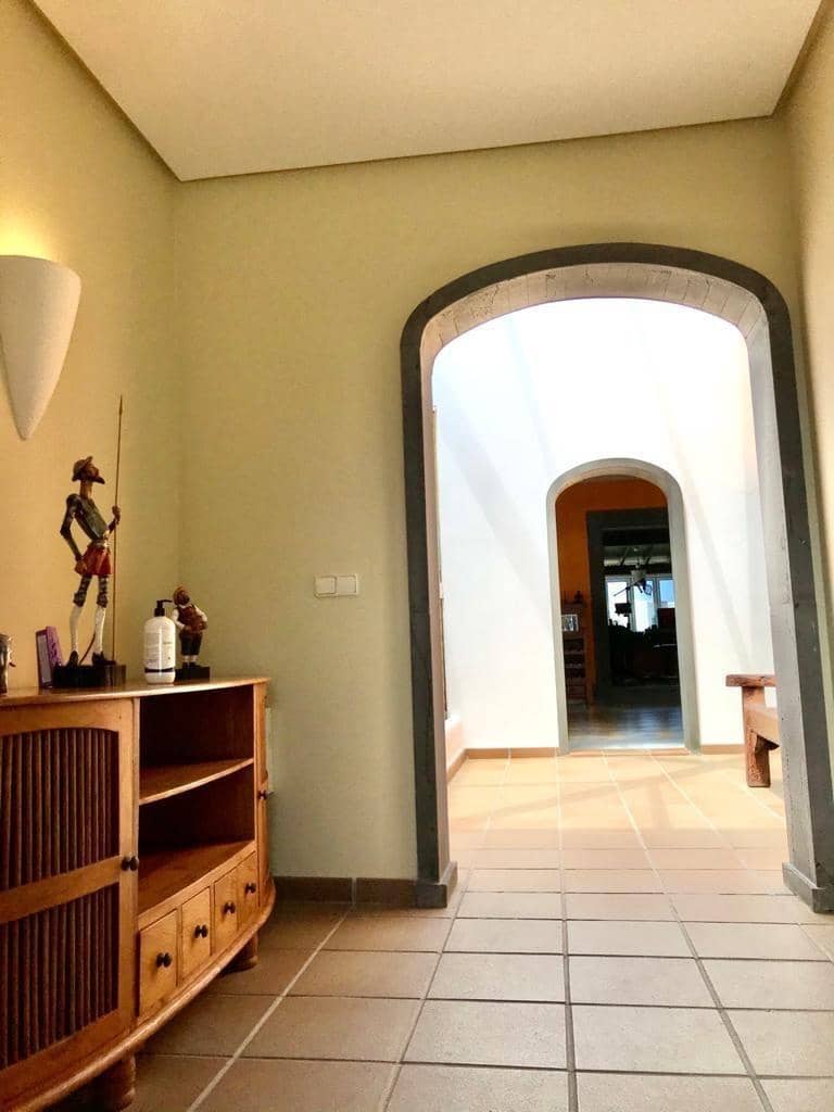 3 soveværelse Villa til salg i Playa Blanca med swimmingpool - € 699.000 (Ref: 7791274)