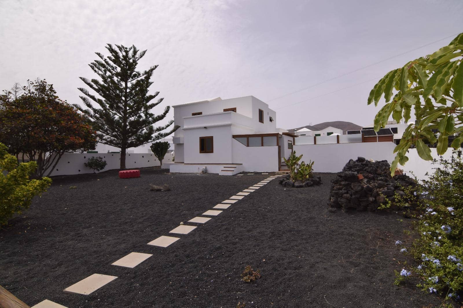 5 soveværelse Villa til salg i Tinajo - € 475.000 (Ref: 8445945)