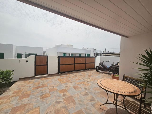 5 chambre Villa/Maison à vendre à Tinajo - 475 000 € (Ref: 8445945)