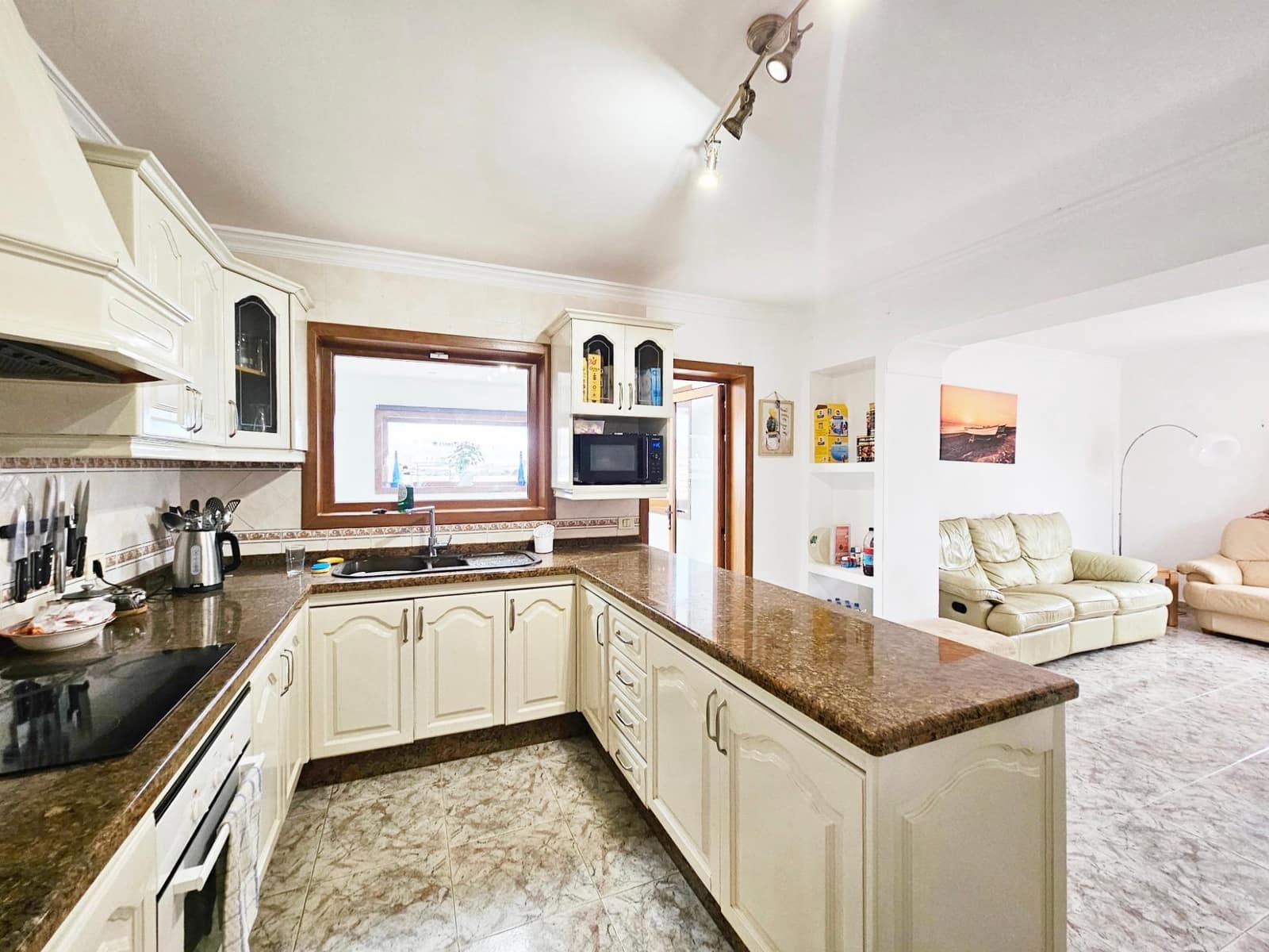 5 soveværelse Villa til salg i Tinajo - € 475.000 (Ref: 8445945)