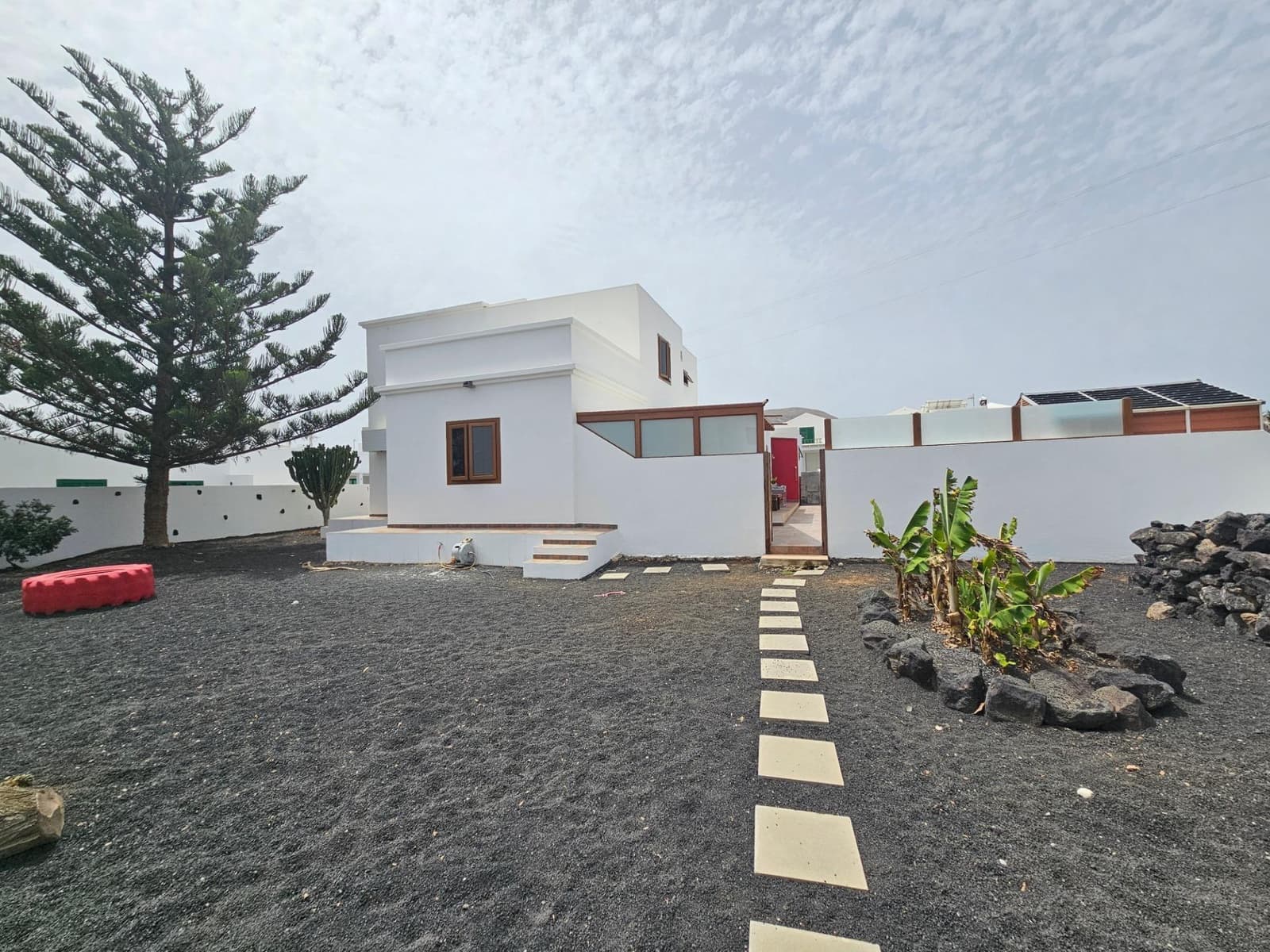 5 soveværelse Villa til salg i Tinajo - € 475.000 (Ref: 8445945)