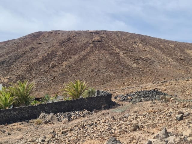 Tomt till salu i Playa Blanca, Yaiza - 580 000 € (Ref: 8538317)