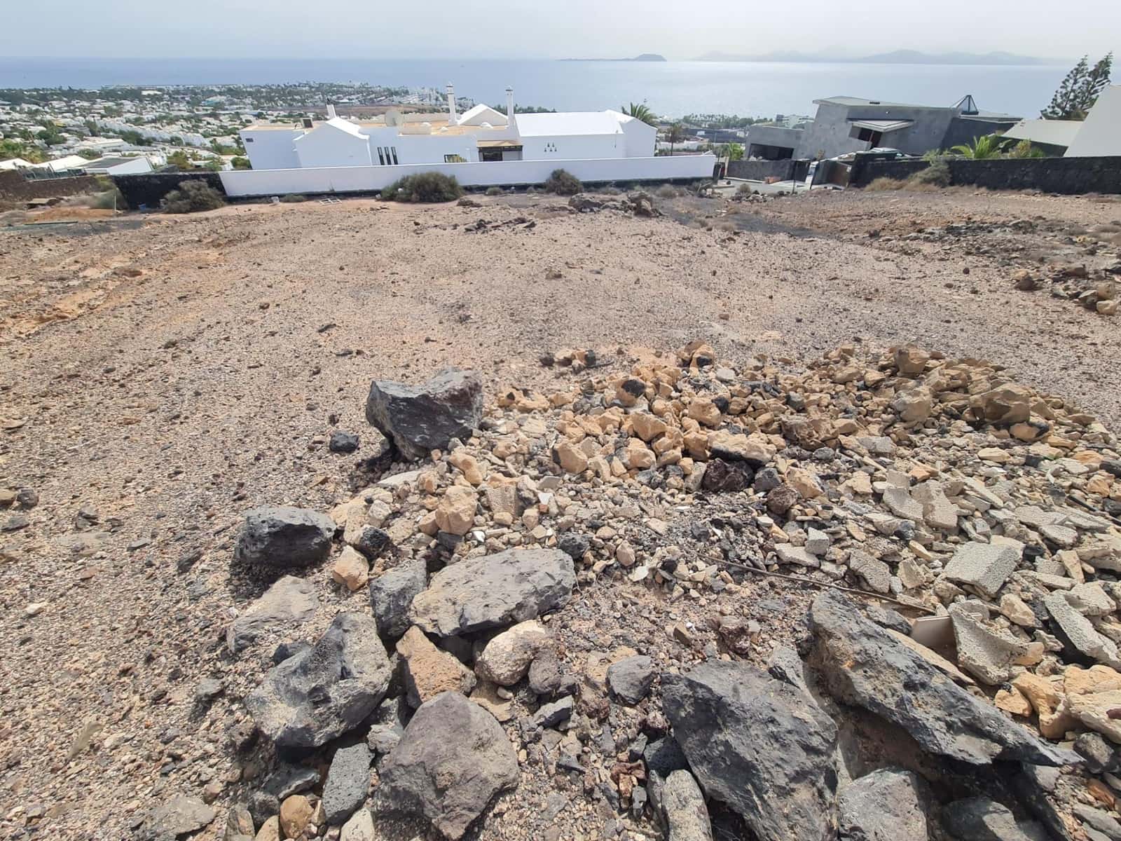 Działka budowlana na sprzedaż w Playa Blanca - 580 000 € (Ref: 8538317)