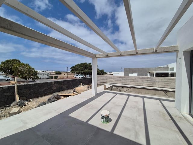 3 Zimmer Villa zu verkaufen in Playa Blanca, Yaiza mit Pool - 468.000 € (Ref: 9029623)