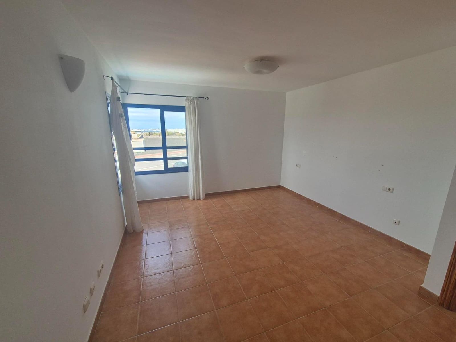 4 chambre Villa/Maison à vendre à Yaiza avec piscine - 475 000 € (Ref: 9062437)