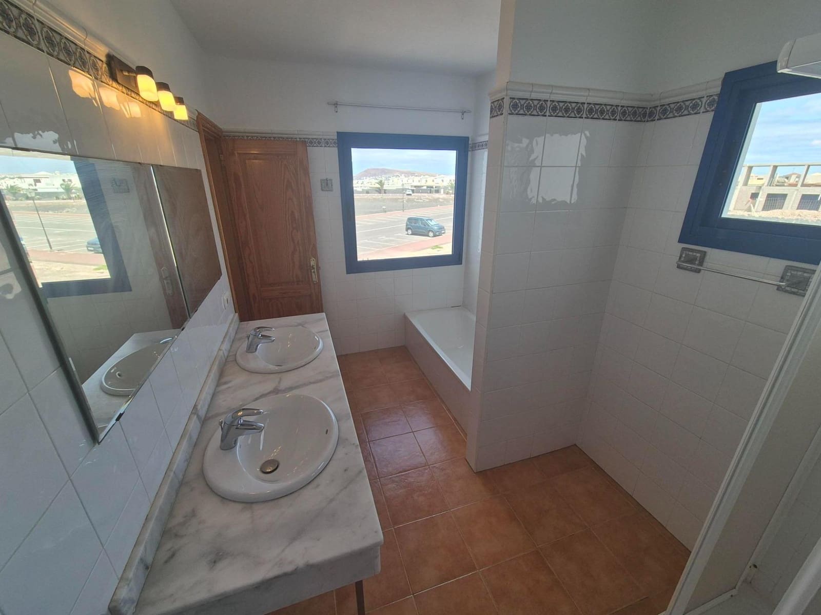 4 chambre Villa/Maison à vendre à Yaiza avec piscine - 475 000 € (Ref: 9062437)