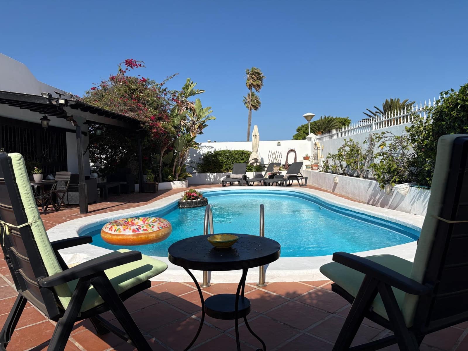 4 soveværelse Villa til salg i Arrecife - € 749.000 (Ref: 9107142)