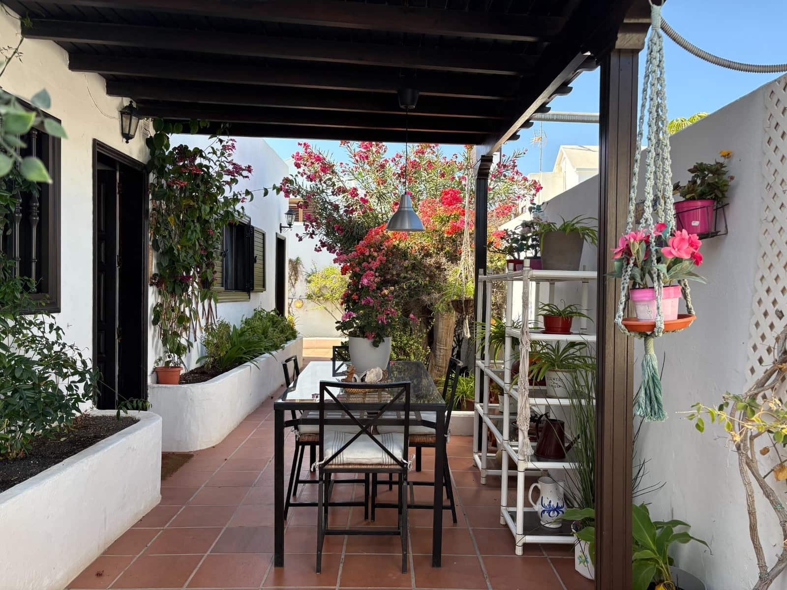 4 soveværelse Villa til salg i Arrecife - € 749.000 (Ref: 9107142)