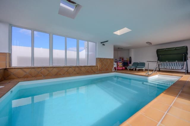 3 slaapkamer Villa te koop in Tías met garage - € 680.000 (Ref: 9108785)