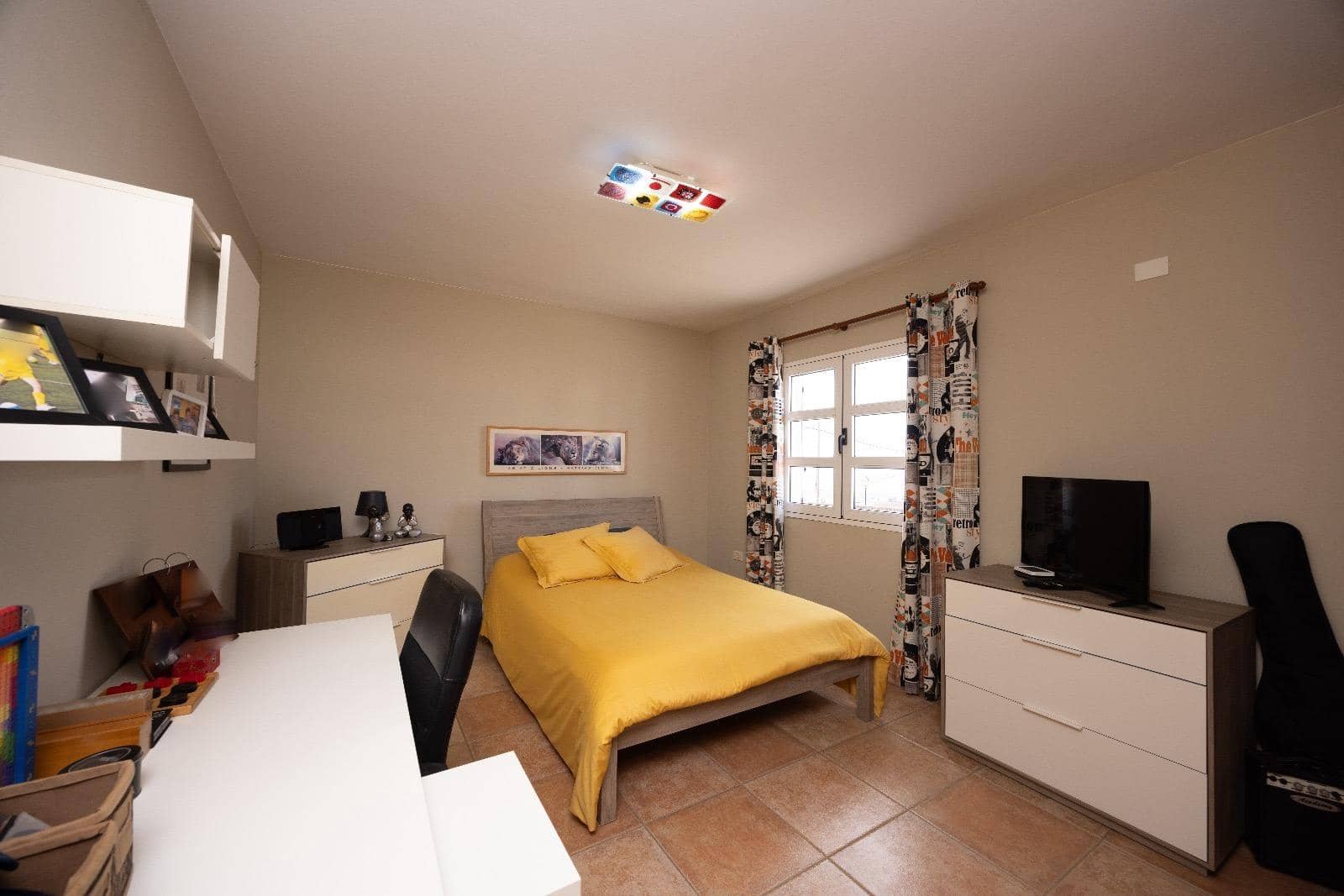 3 slaapkamer Villa te koop in Tias met garage - € 680.000 (Ref: 9108785)