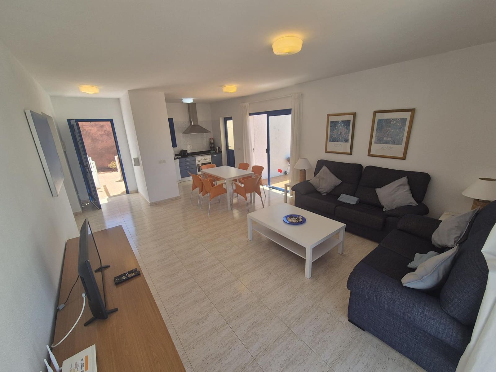 2 soveværelse Villa til salg i Playa Blanca med swimmingpool - € 407.500 (Ref: 9329548)