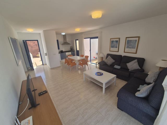 2 soveværelse Villa til salg i Playa Blanca, Yaiza med swimmingpool - € 407.500 (Ref: 9329548)