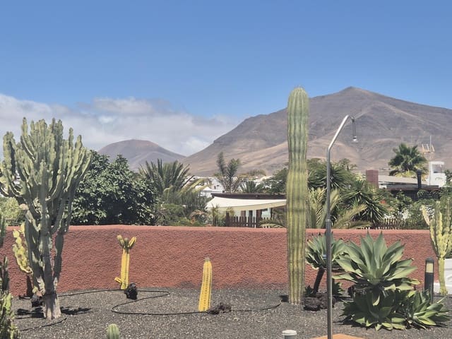 2 soveværelse Villa til salg i Playa Blanca, Yaiza med swimmingpool - € 407.500 (Ref: 9329548)