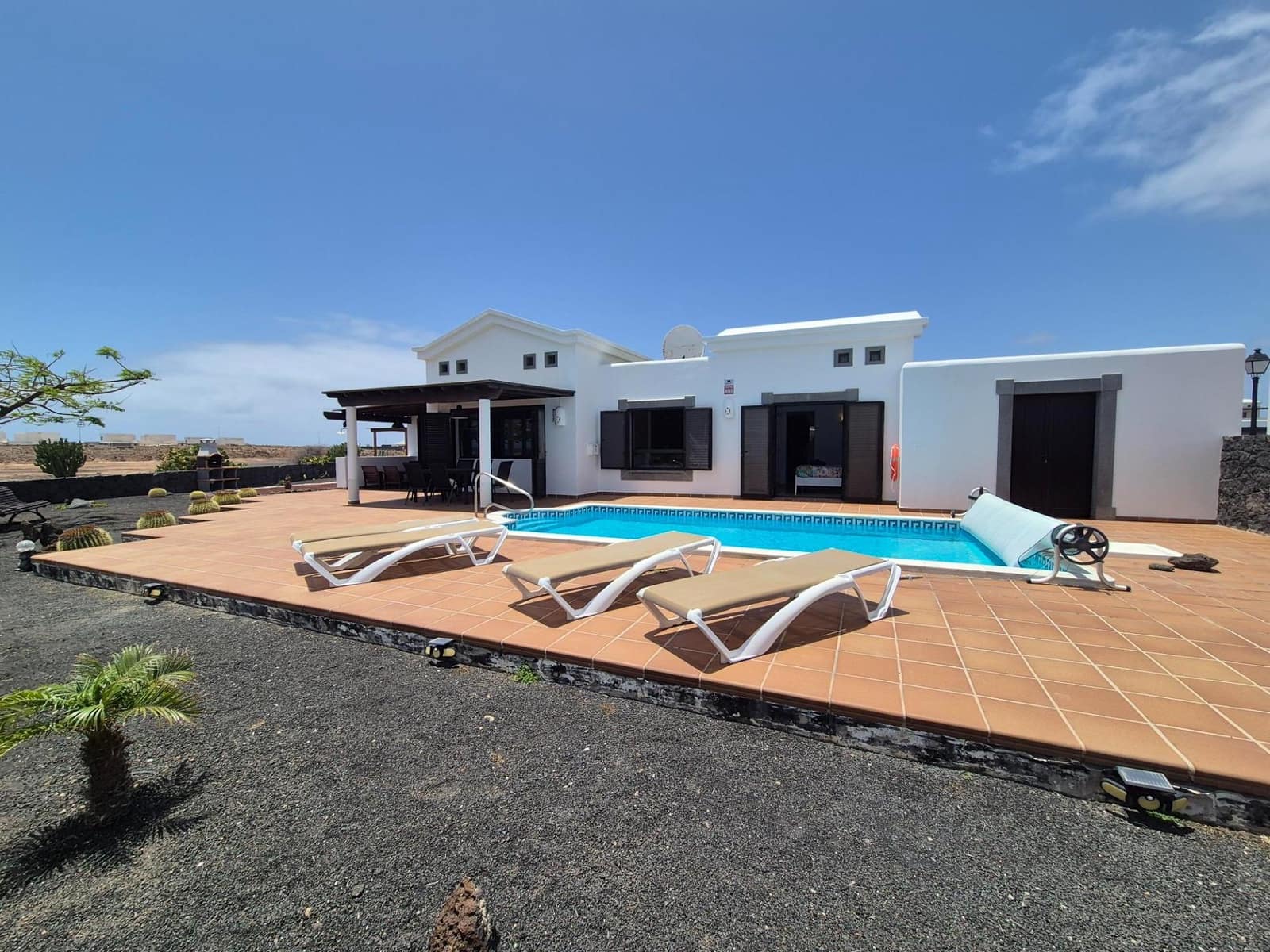 2 soveværelse Villa til salg i Playa Blanca med swimmingpool garage - € 519.000 (Ref: 9329691)