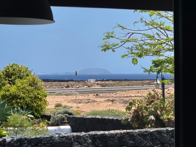 2 soveværelse Villa til salg i Playa Blanca, Yaiza med swimmingpool garage - € 519.000 (Ref: 9329691)