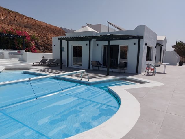 6 soveværelse Villa til salg i Femes, Yaiza med swimmingpool garage - € 890.000 (Ref: 9345683)