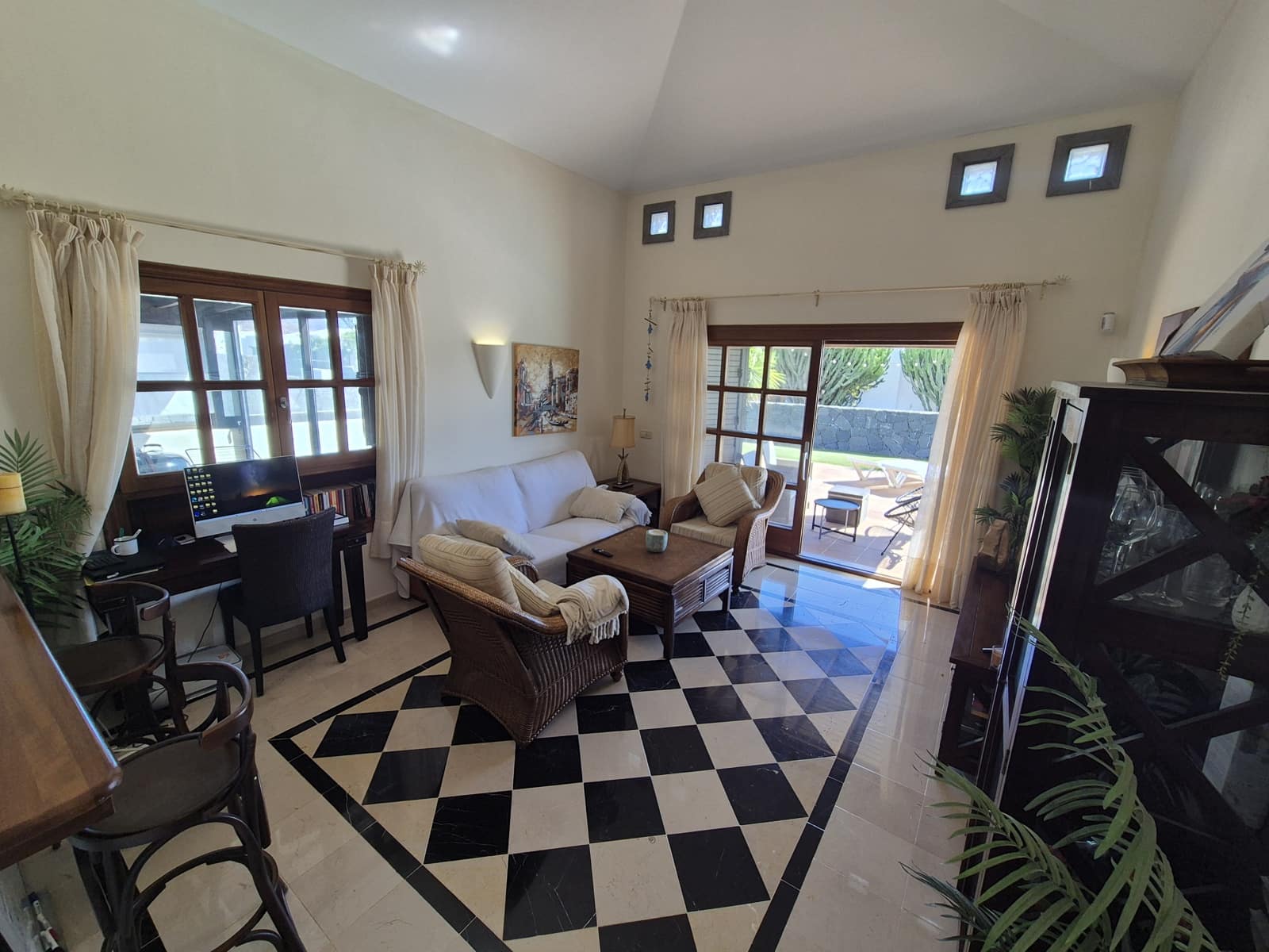 2 soveværelse Villa til salg i Playa Blanca med swimmingpool garage - € 486.000 (Ref: 9362703)