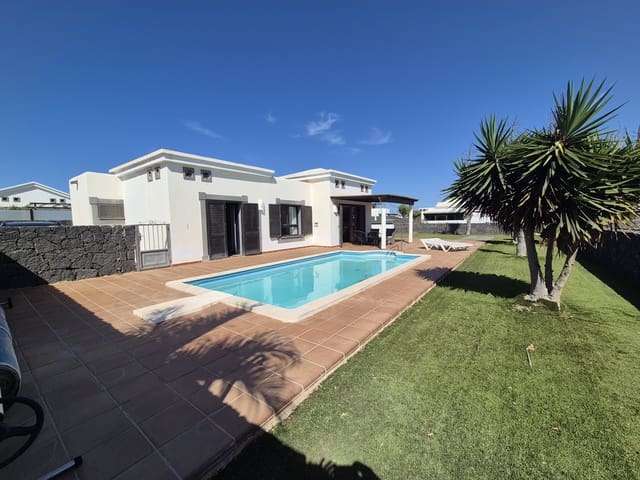 2 soveværelse Villa til salg i Playa Blanca, Yaiza med swimmingpool garage - € 486.000 (Ref: 9362703)