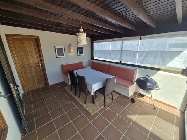 2 soveværelse Villa til salg i Playa Blanca, Yaiza med swimmingpool garage - € 486.000 (Ref: 9362703)